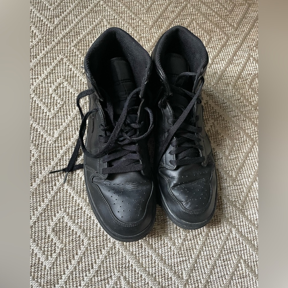 Air Jordan 1 Mid Black Sneakers US12